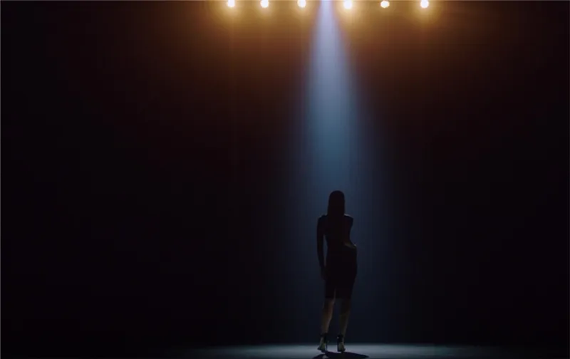 Mercedes-Benz presents The Reinvention of "Pretty"