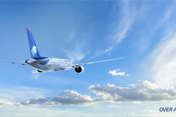 Aeromexico "Over any wall"