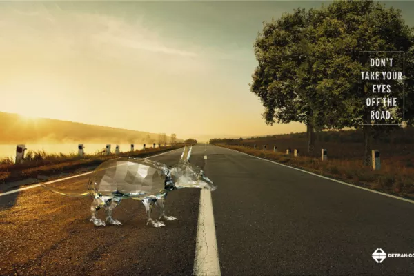 Detran-GO "Don't take your eyes off the road."