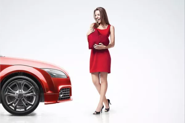 Pense Carros ads