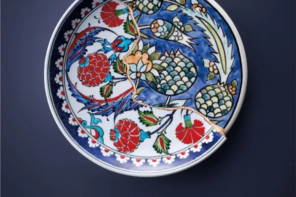 Rokujigen: "Kintsugi Pieces in Harmony " by BBDO