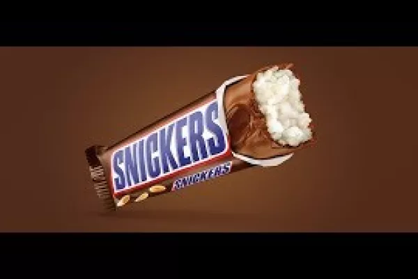Snickers "#SnickersGate we’re not us when we’re hungry."
