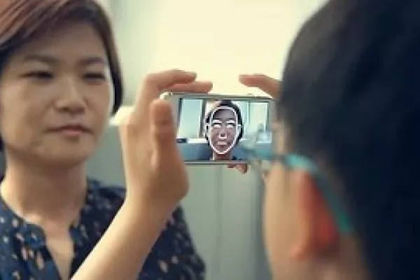 Samsung: Interactive Camera App for Children with Autism